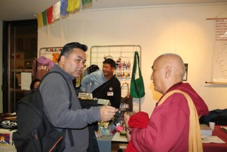 m_tsering et geshe la.jpg